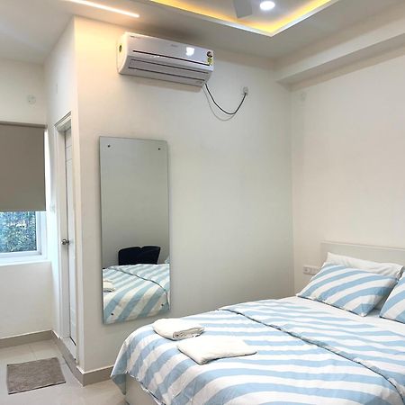 Neocon Suites Гайдарабад Екстер'єр фото